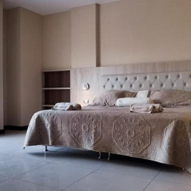 Amplio departamento de LUJO en la mejor zona - Apartamento con terraza - 2