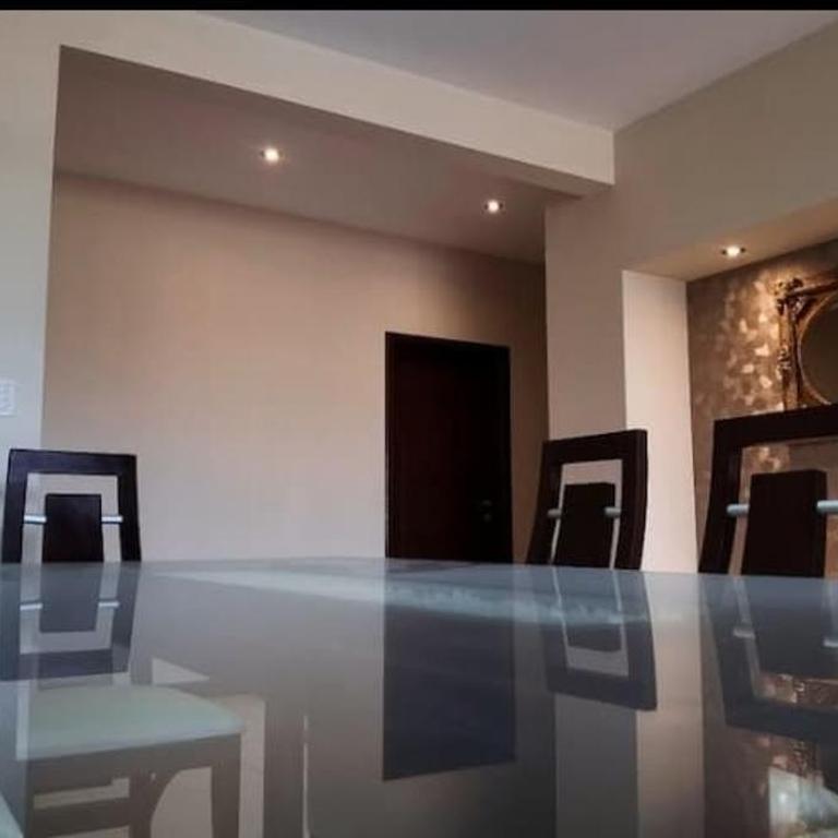 Amplio departamento de LUJO en la mejor zona - Apartamento con terraza - 11