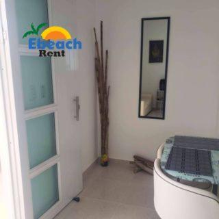 Ebeach Apartamento con aire, cocina y TV, a pasos de la playa - Two-Bedroom Apartment - 6