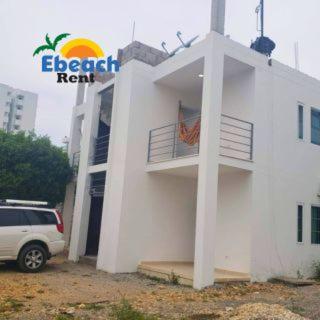 Ebeach Apartamento con aire, cocina y TV, a pasos de la playa - Two-Bedroom Apartment - 9