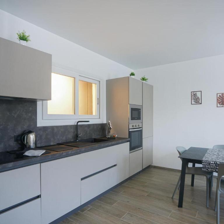 3 Bedroom Cozy Home In Imperia - Casa Vacanze con 3 Camere da Letto - 7