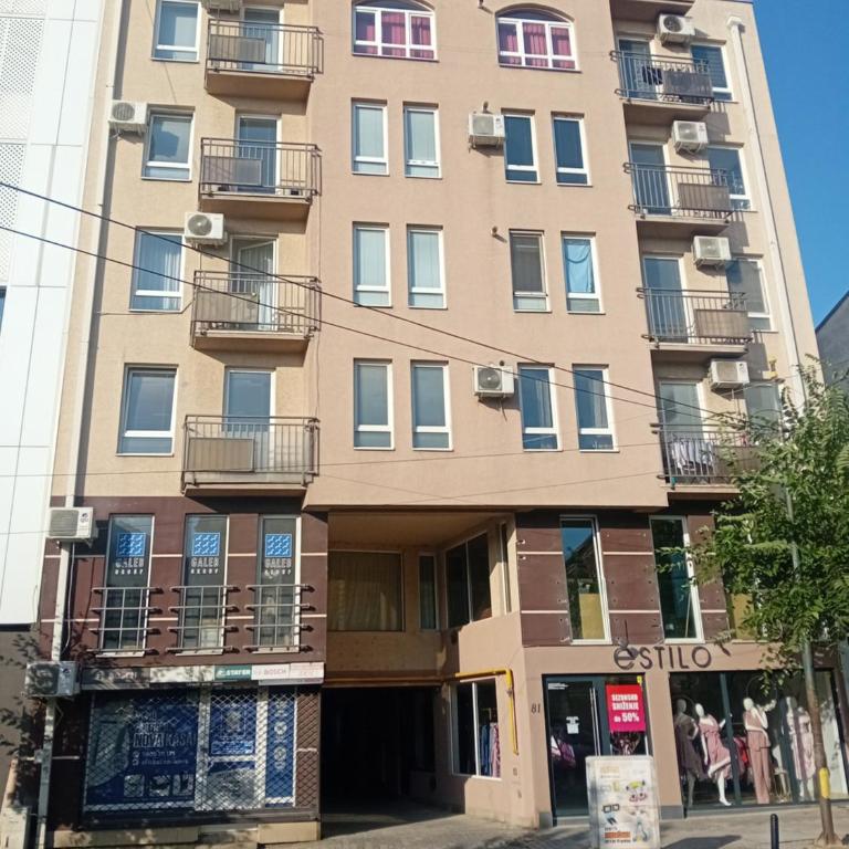 Gray Diamond - One-Bedroom Apartment - 23