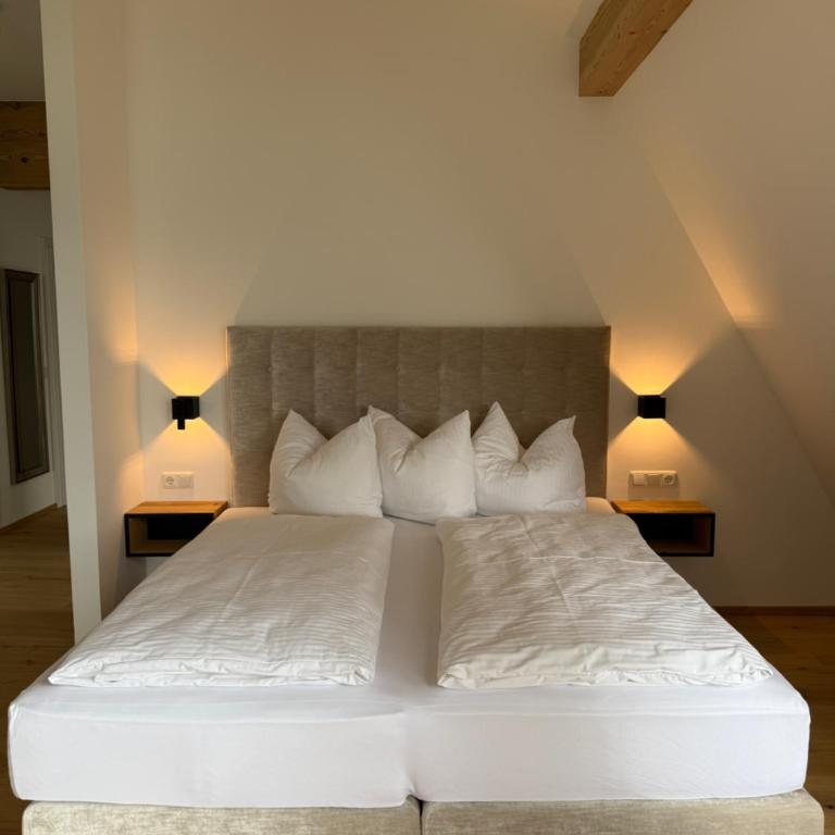 Seehotel Lilly - Superior Suite mit Seeblick - 17