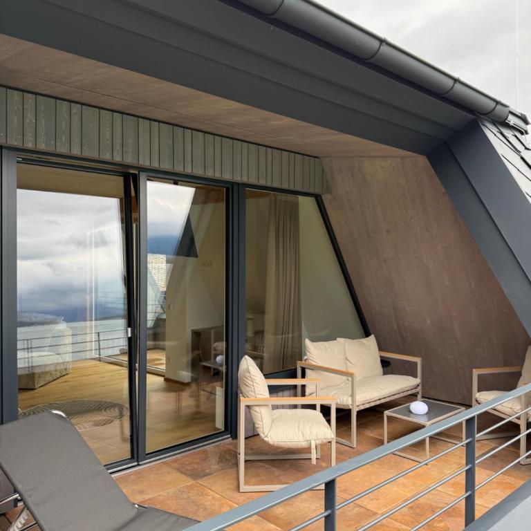 Seehotel Lilly - Superior Suite mit Seeblick - 18