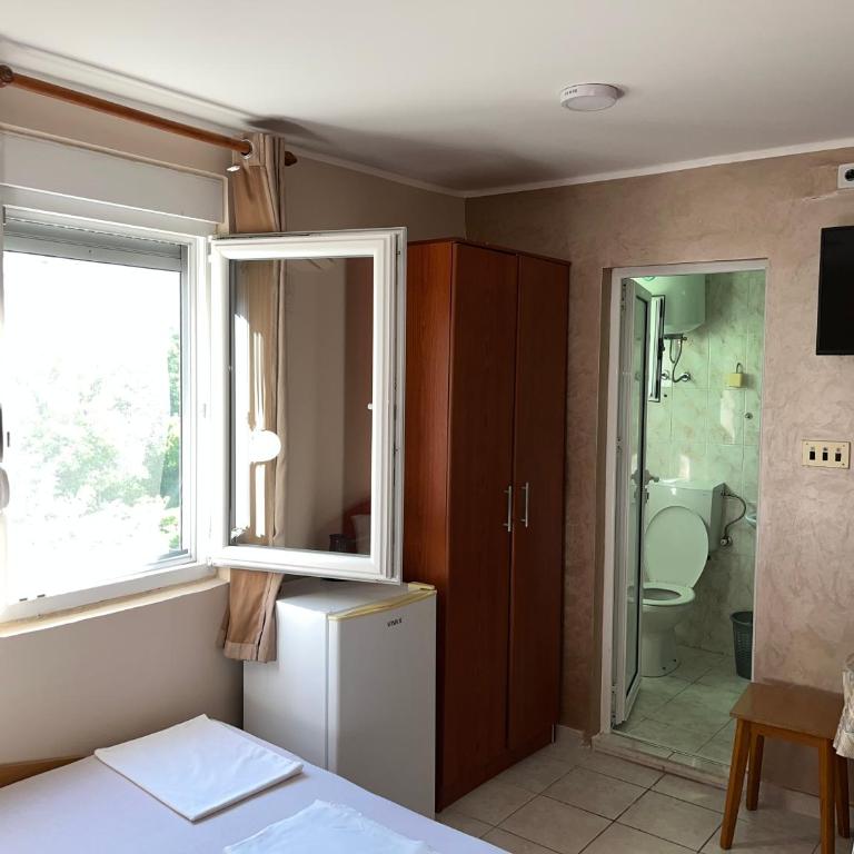 Apartments Batalo - Dvokrevetna Soba sa Bračnim Krevetom i Terasom - 2