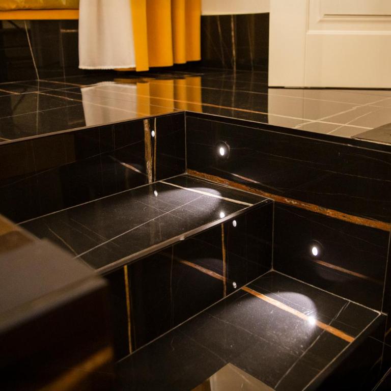 Unicum Trastevere Suites - Camera Tripla Executive - 21