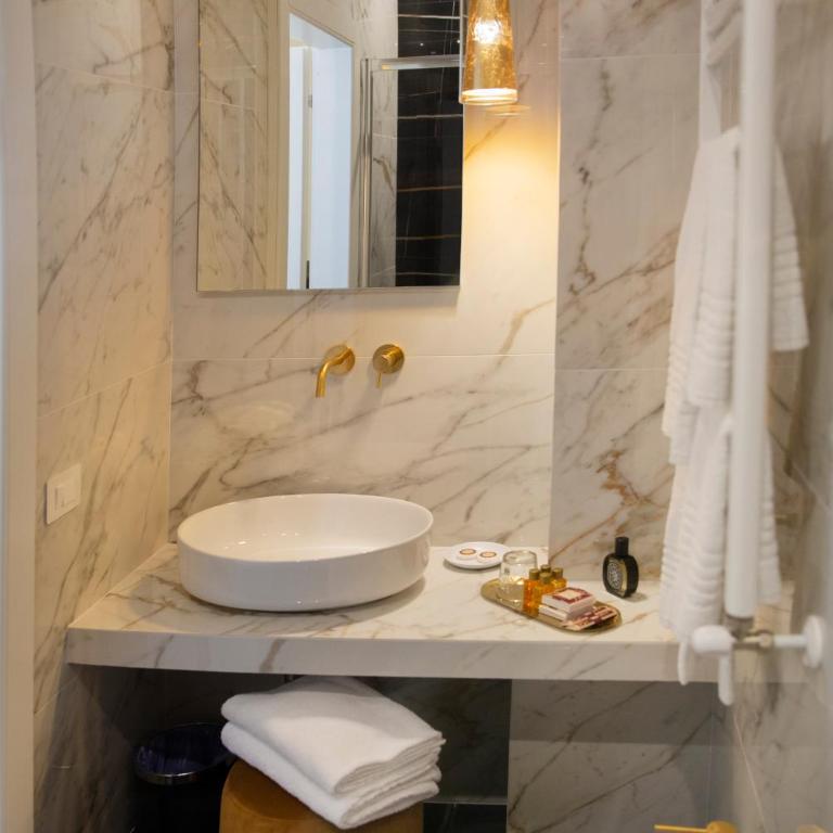 Unicum Trastevere Suites - Camera Tripla Executive - 23