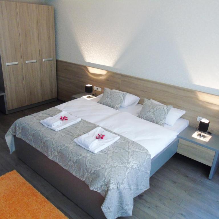 Motel Kamenica - Two-Bedroom Apartment - 12
