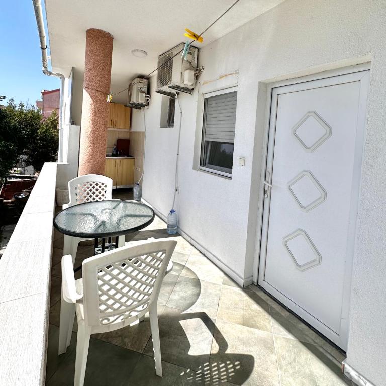 Apartmani Medovic - Osnovna Trokrevetna Soba - 2