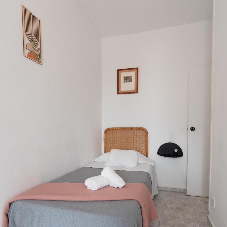 Sitges Beach Hostal - Chambre Simple avec Balcon - 8