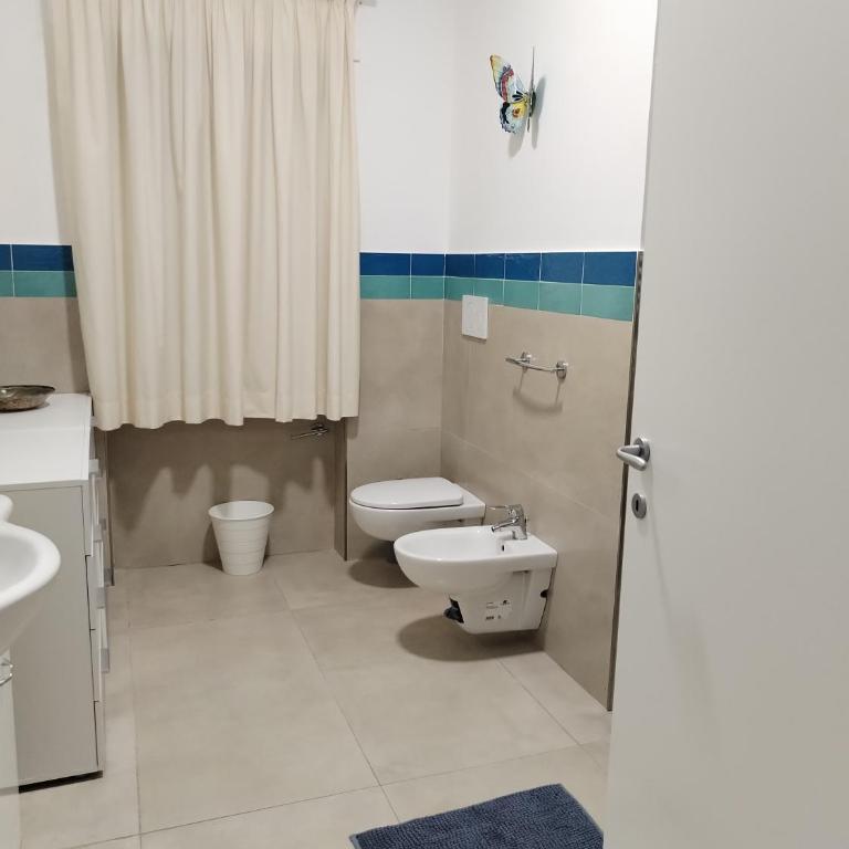 Rosy's Guest House - Appartamento Deluxe con 2 Camere da Letto e Balcone - 22