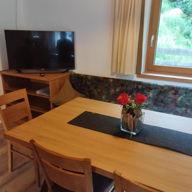Haus Sageler - Four-Bedroom House - 18