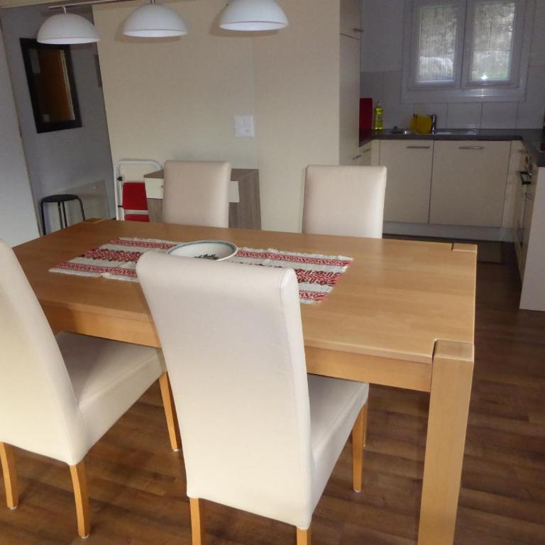 Chalet Gerbera 2 - Apartment mit 2 Schlafzimmern und Bergblick - 13