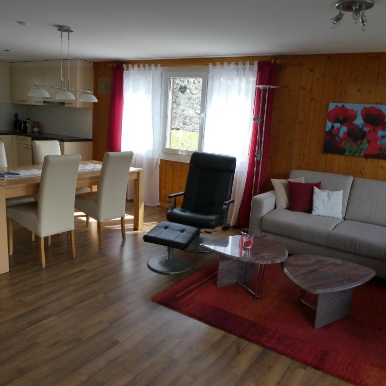 Chalet Gerbera 2 - Apartment mit 2 Schlafzimmern und Bergblick - 24