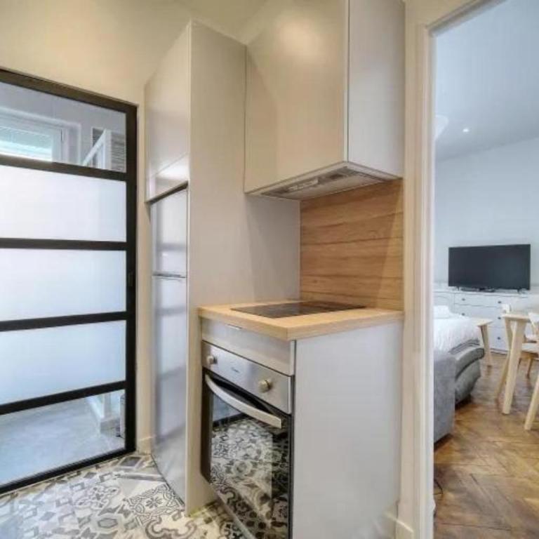 LOENA CANNES CENTRE - 2 pièces rénové - 4 personnes - proche croisette palais festival plage - internet gratuit - climatisation - non fumeur - Apartment mit 1 Schlafzimmer - 16