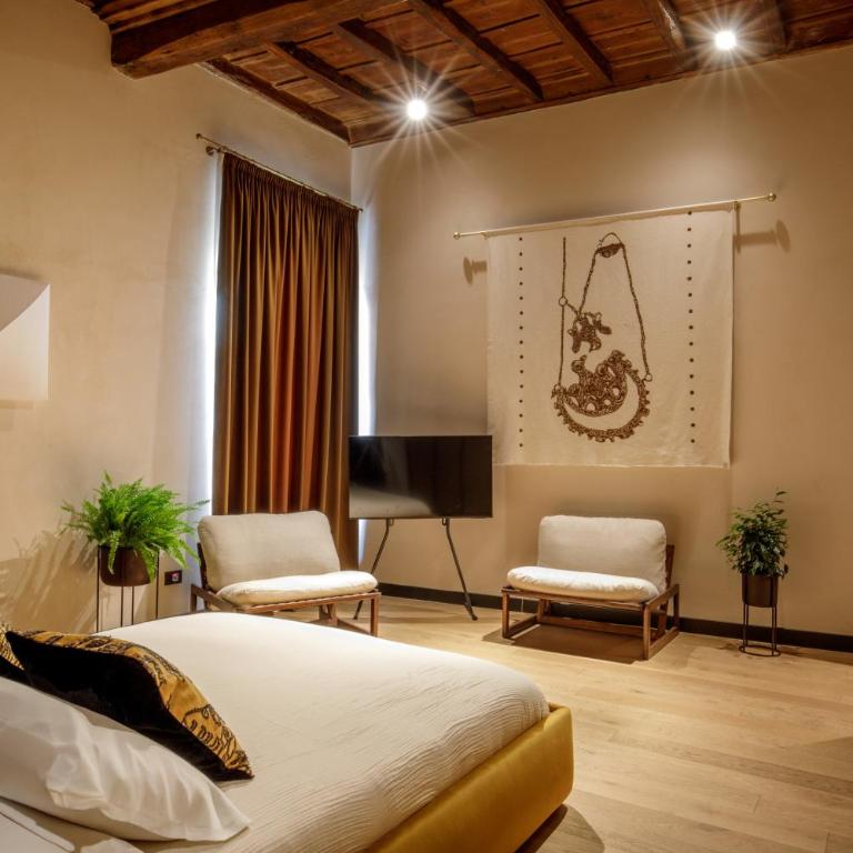 Daplace - Palazzo Serpe Suites near Colosseum - Superior Suite - 2