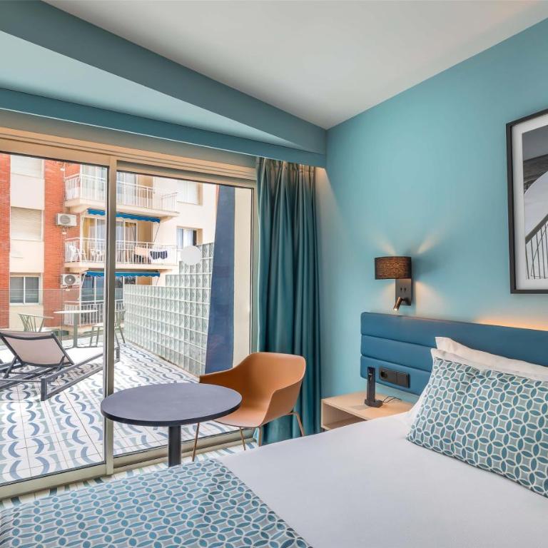 Barceló Benidorm Beach - Adults Recommended - Habitación Doble Deluxe con vistas laterales al mar - 5