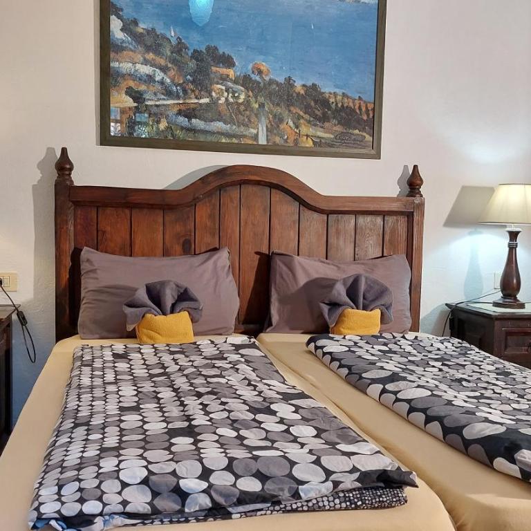 Ferienwohnung mit kleiner Innenhof-Terrasse im mediterranen Stil - Apartment - 5