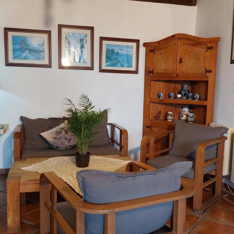 Rustikale Ferienwohnung mit Balkon und Meerblick - Apartamento - 2