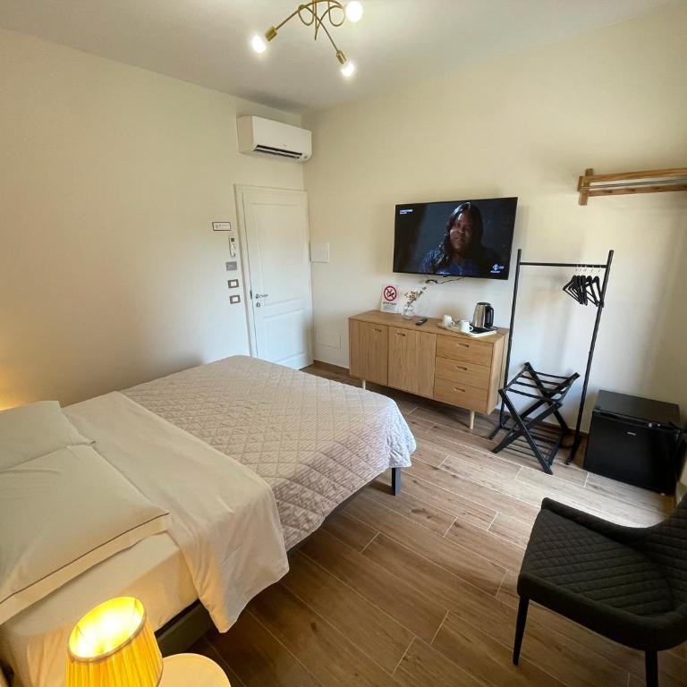 Monte Boutique ROOMS - Camera Tripla Standard - 8