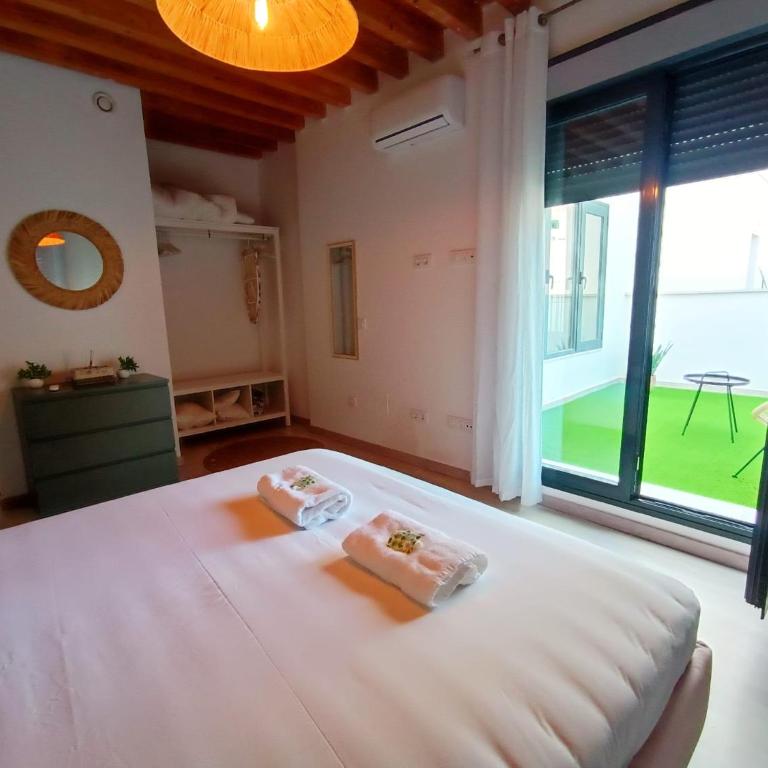 Apartamentos San Francisco con Terraza privada by Expoholidays - Apartamento Superior con balcón - 3
