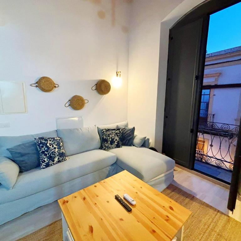 Apartamentos San Francisco con Terraza privada by Expoholidays - Apartamento Superior con balcón - 6