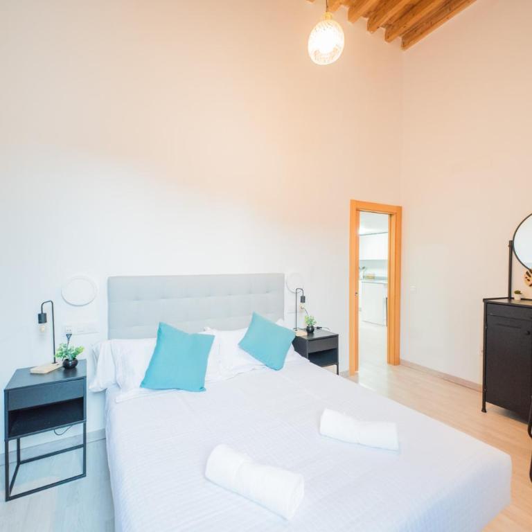 Apartamentos San Francisco con Terraza privada by Expoholidays - Apartamento de 2 dormitorios con terraza - 19