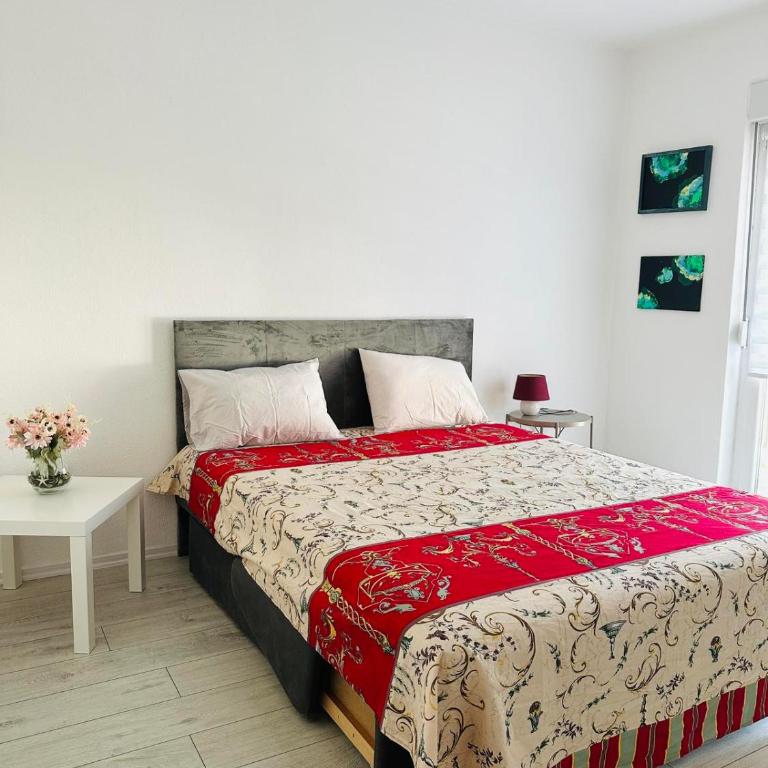 Apartman Elif 2 - Two-Bedroom Apartment with Balcony - 2