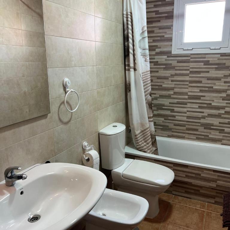 Bonito y confortable apartamento Novo Sancti Petri Barrosa Chiclana Cadiz - Room #1184583101 - 8