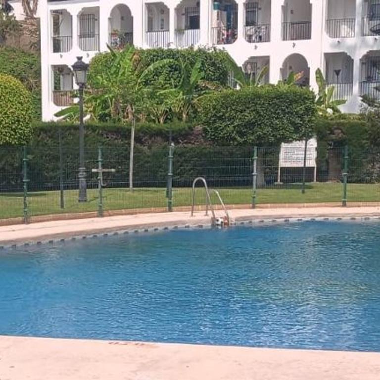 Le Corbusier Pool AC Parking Benalmádena Andra - One-Bedroom Apartment - 2
