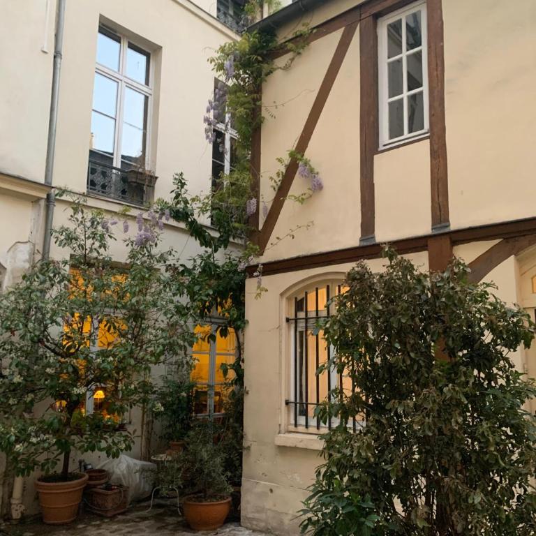 Charming flat in the heart of Paris - One-Bedroom Apartment - 22
