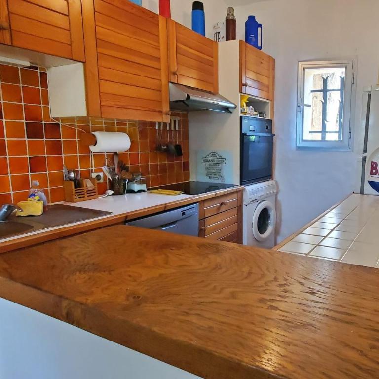 Spacious house with pool close to the sea - Ferienhaus - 7