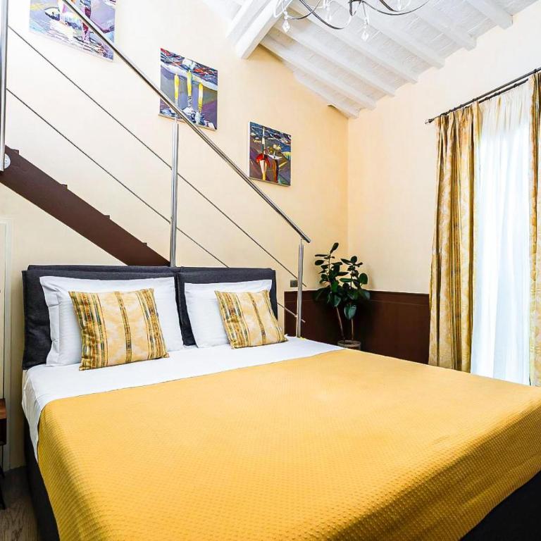 Duomo Suites Florence - Camera Familiare con Terrazza - 6