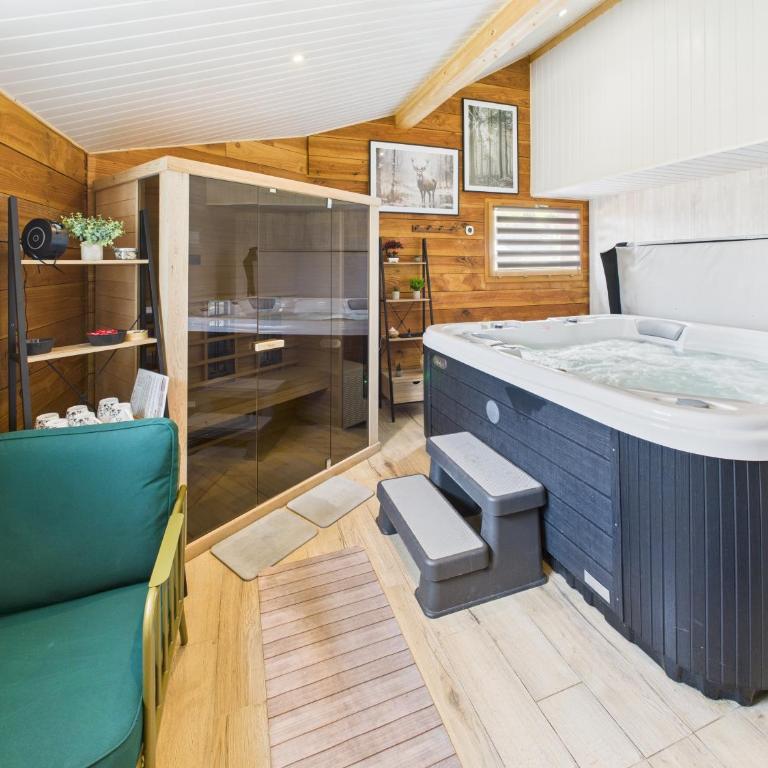 Le Chalet du Père Michel, Jacuzzi, Sauna, Jardin - Chalet 3 Chambres - 11