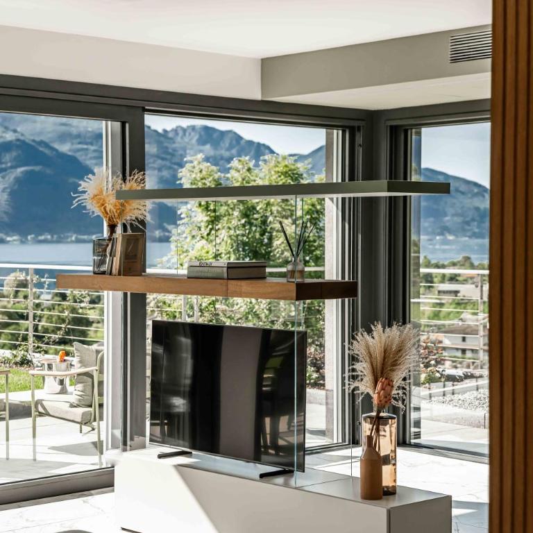 Penthouse Afrodite Lake Como - Luxury Italian Design by "The House Of Travelers" - Villa - 2