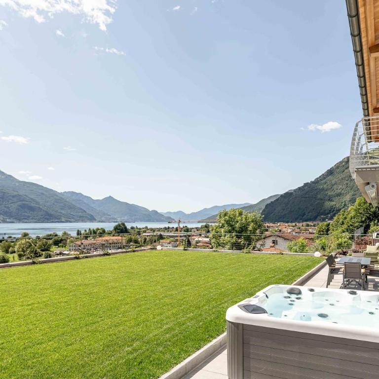 Penthouse Afrodite Lake Como - Luxury Italian Design by "The House Of Travelers" - Villa - 1