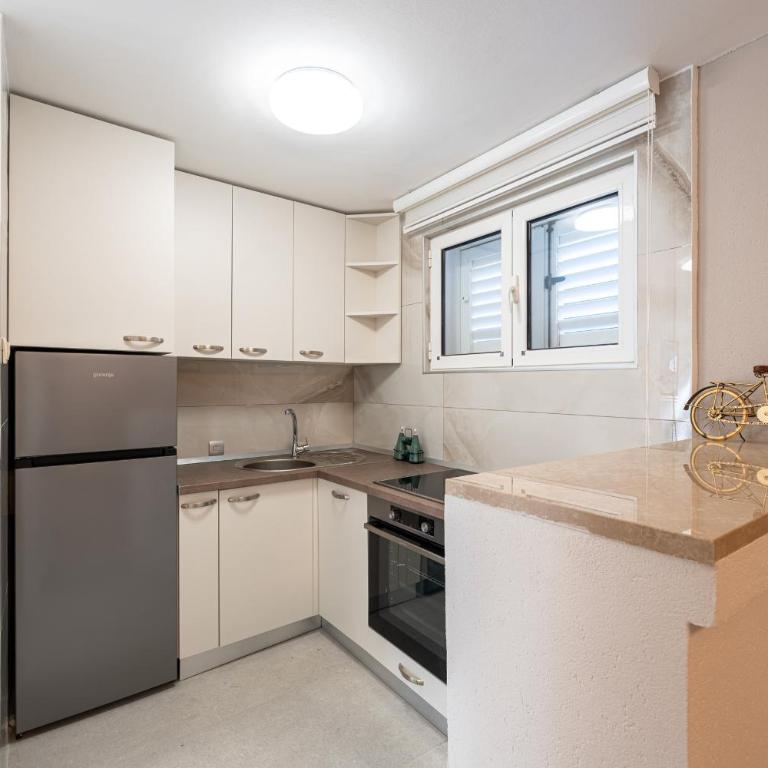 Vila PETICA - Porodična Soba sa Pogledom na More - 2