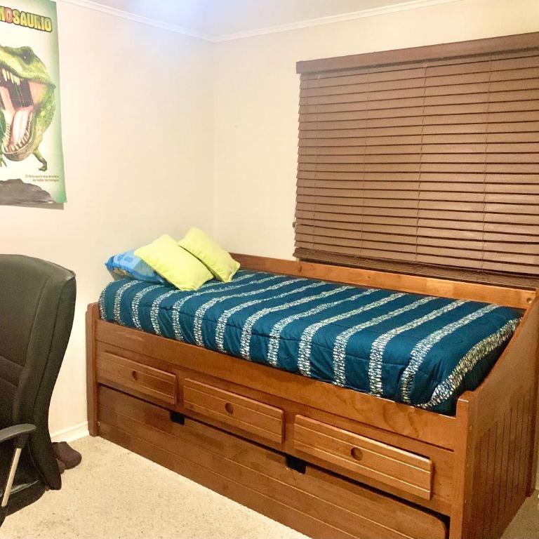 Casa amplia cerca de todo - Casa de 4 dormitorios - 2