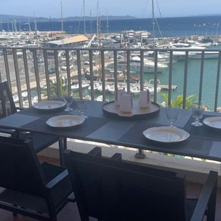 Appartement climatisé avec terrasses et vue port, proche plages à Hyères - FR-1-335-191 - Apartment - 1