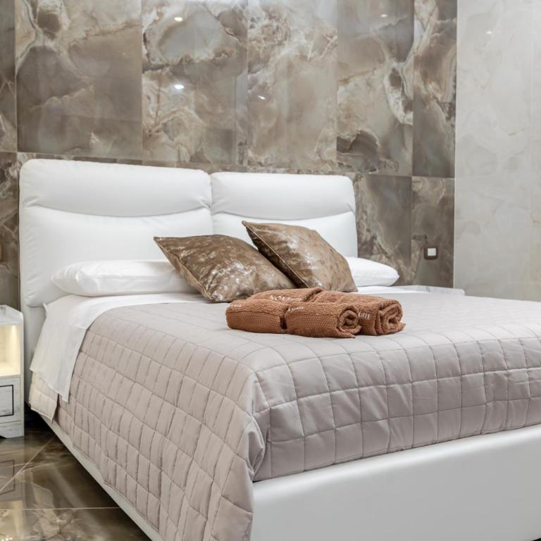 Nova Suite - Deluxe Double Room with Bath - 3