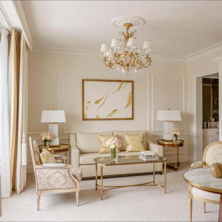 Four Seasons Hotel George V Paris - Suite Deluxe avec Lit King-Size - 3