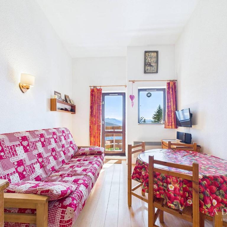 Studio Mezzanine avec Balcon Exposé Sud, Pieds des Pistes, Proche Commerces et Garderie - FR-1-398-563 - Studio - 8