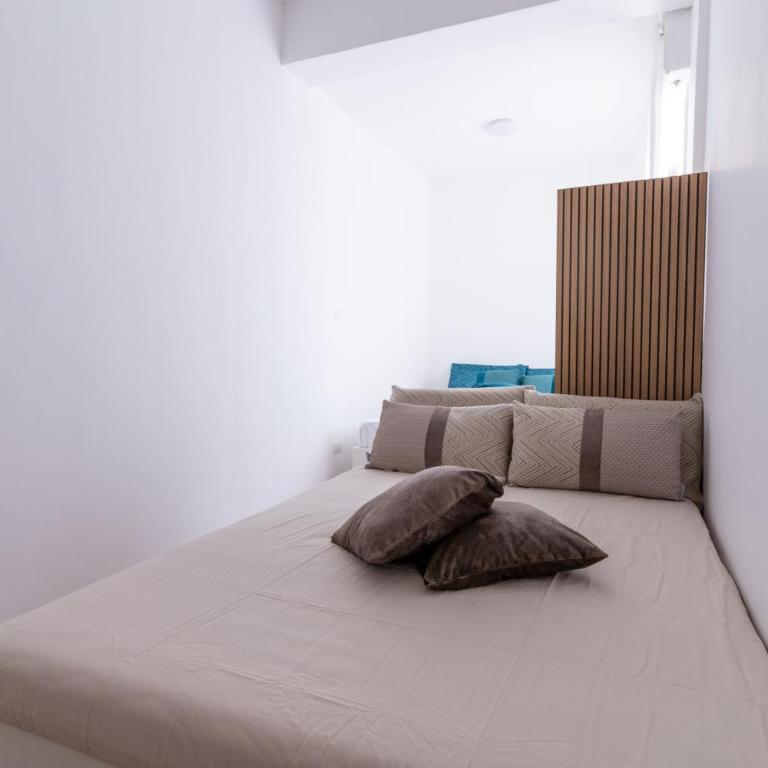 Appartamento Deluxe Eclissi sul MARE 30mt dal mare - Four-Bedroom Deluxe Apartment - 7