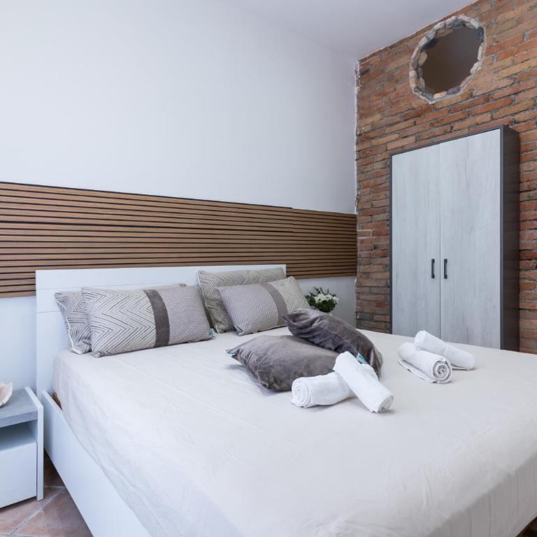 Appartamento Deluxe Eclissi sul MARE 30mt dal mare - Four-Bedroom Deluxe Apartment - 1