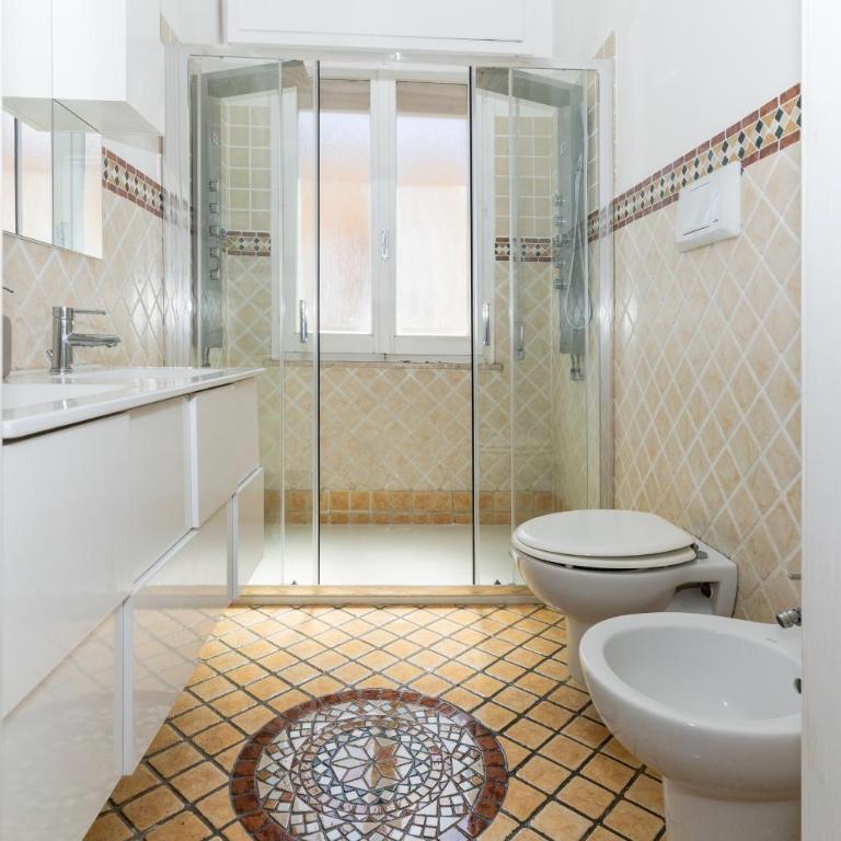 Appartamento Deluxe Eclissi sul MARE 30mt dal mare - Four-Bedroom Deluxe Apartment - 23