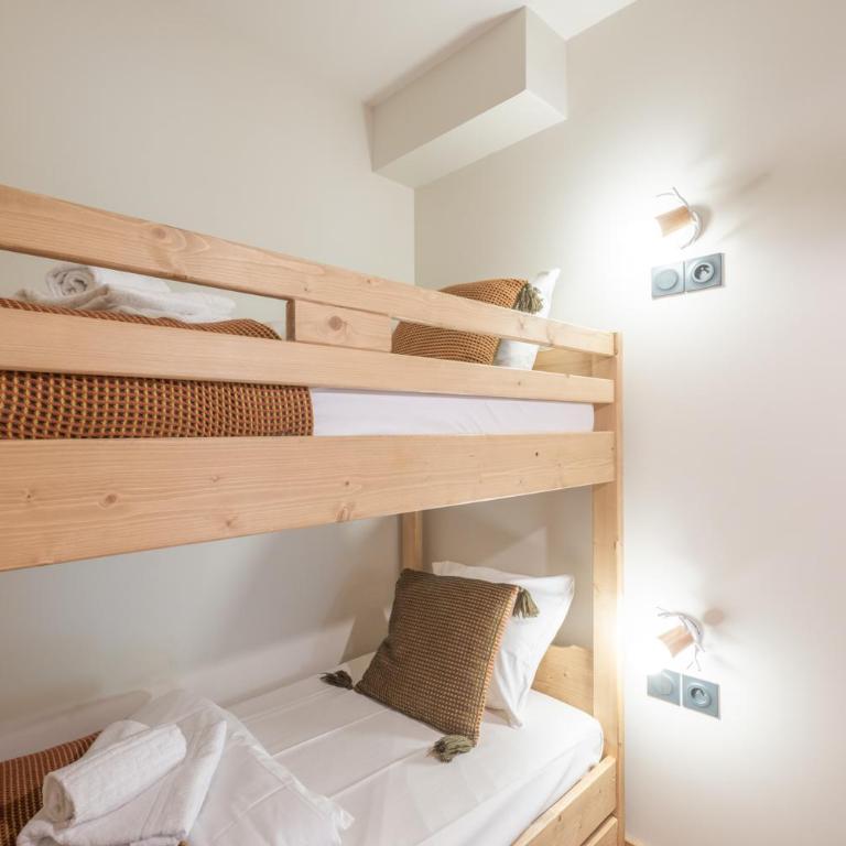 Alpe d'Huez Houses - Hameau de Clotaire - Le cocon blanc - Duplex 5 chambres - cheminée wellness - Ski aux pieds - Appartamento Deluxe con 5 Camere da Letto - 12