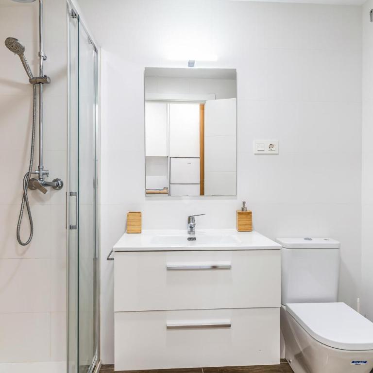 Gorgeous Apartment In Málaga With Swimming Pool - Apartamento - 7