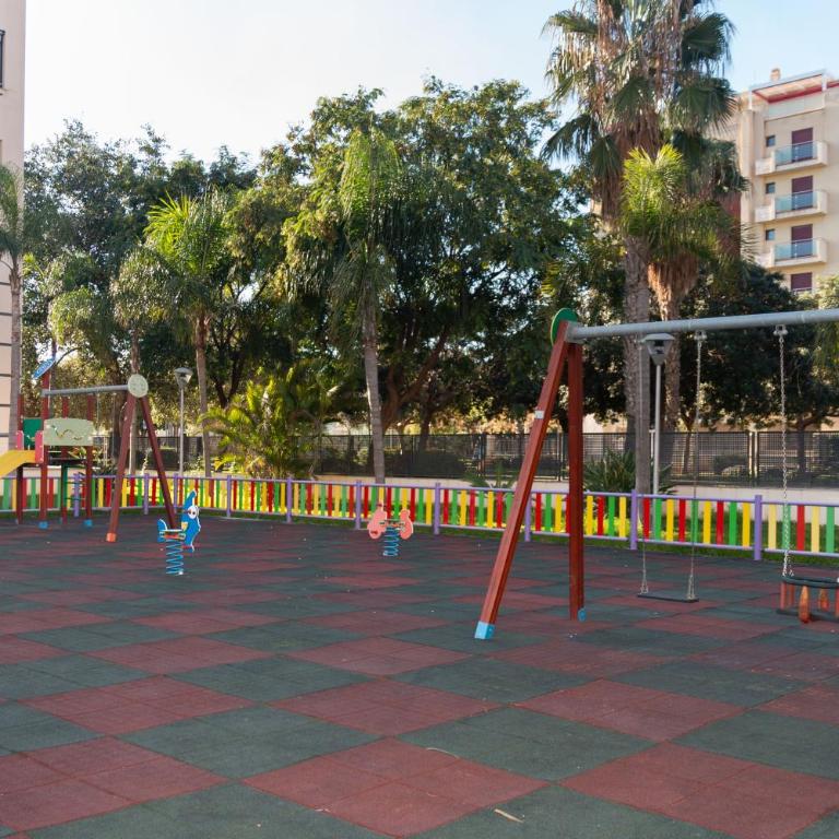 Beautiful apartment with pool and gardens - Apartamento con vistas a la piscina - 31