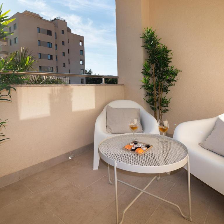Beautiful apartment with pool and gardens - Apartamento con vistas a la piscina - 26