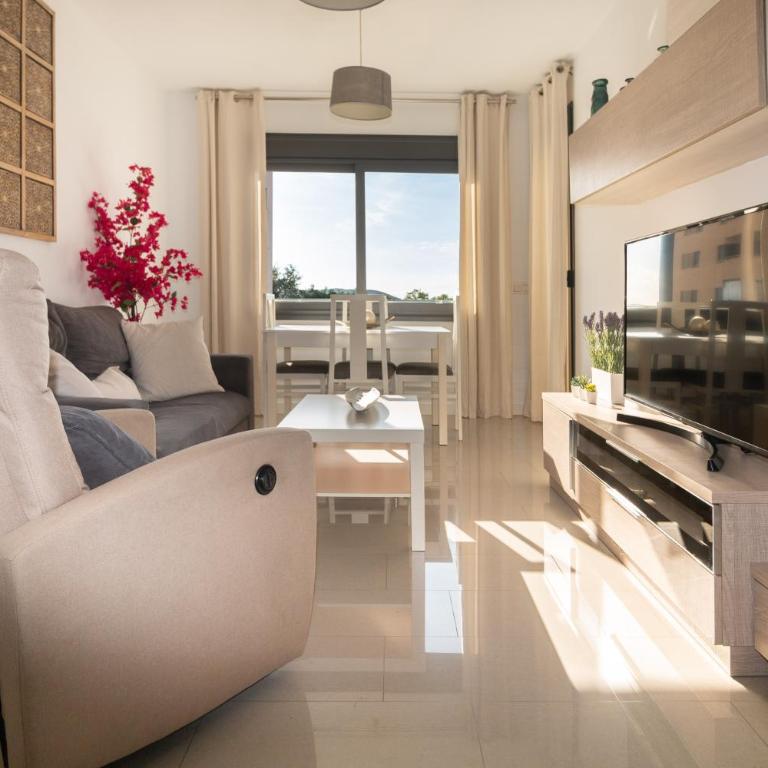 Beautiful apartment with pool and gardens - Apartamento con vistas a la piscina - 2